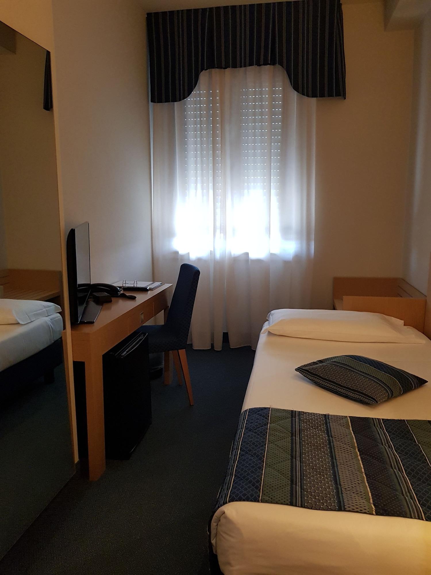 Best Western Hotel Cristallo Mantova Virgilio Екстер'єр фото