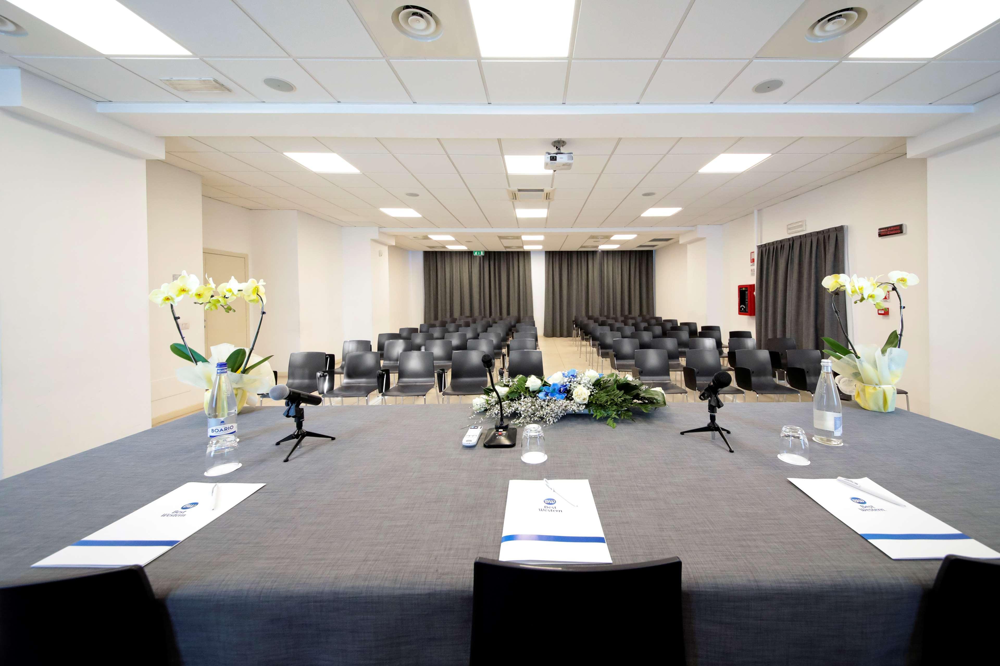 Best Western Hotel Cristallo Mantova Virgilio Екстер'єр фото