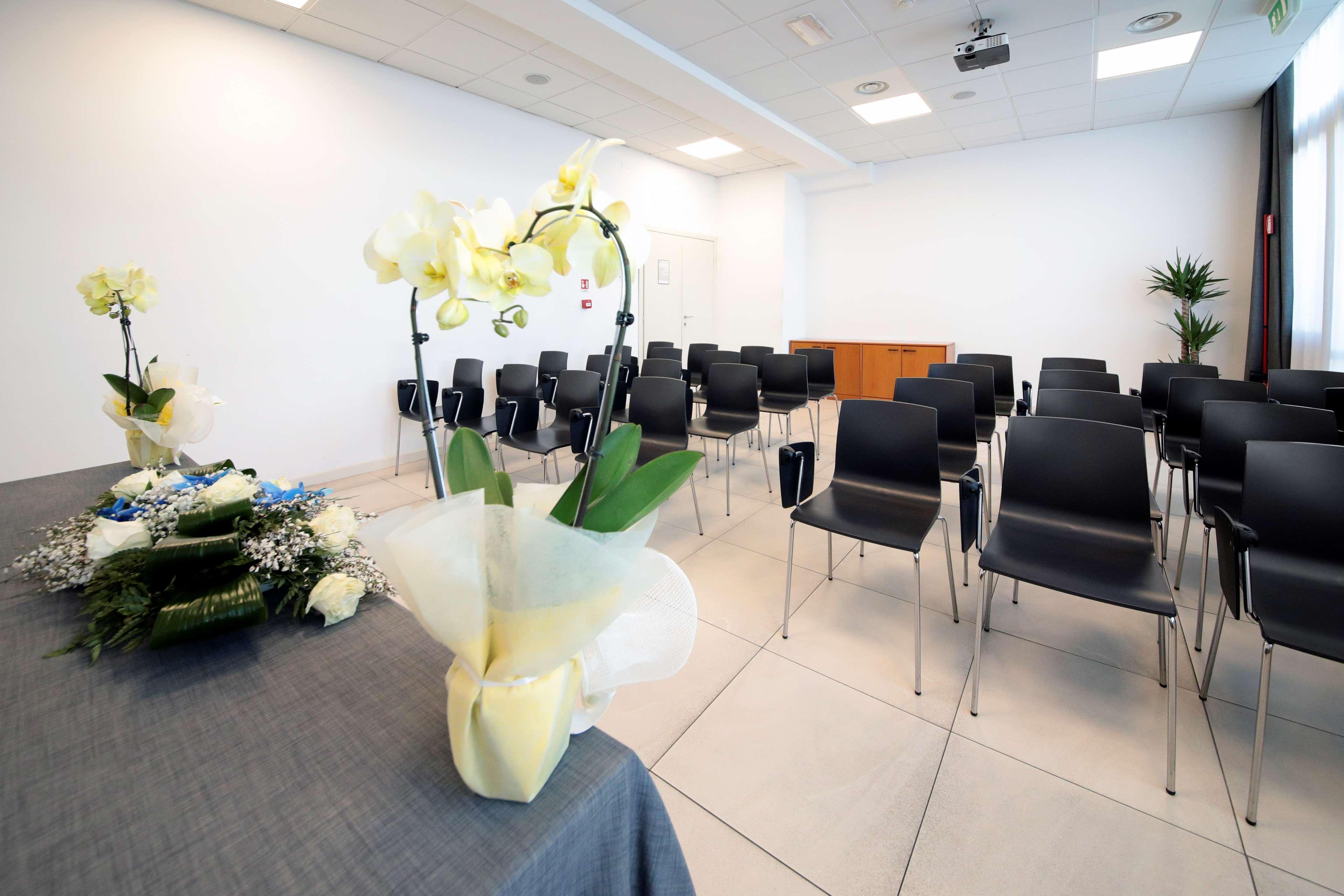 Best Western Hotel Cristallo Mantova Virgilio Екстер'єр фото