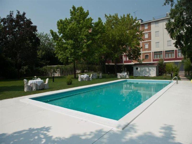 Best Western Hotel Cristallo Mantova Virgilio Екстер'єр фото